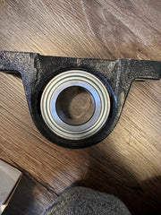 Pillow Block Bearing UC213 40 R3